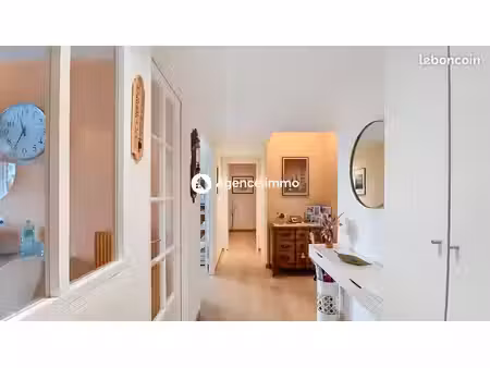 appartement 5 pièces 103.1 m² saint-cyr-sur-loire