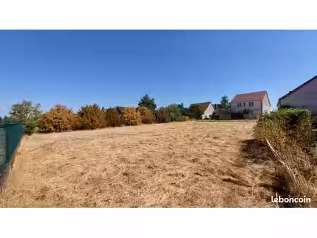 terrain viabilisé et constructible de 760 m²