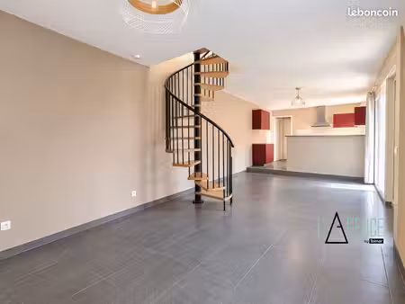 maison 5 pièces 96 m²