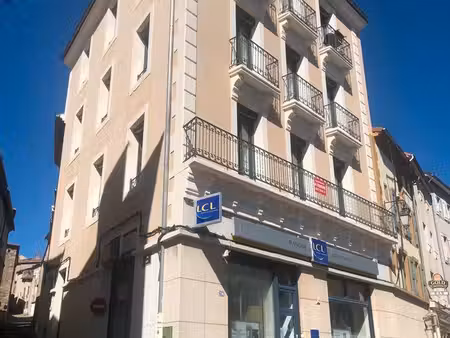 appartement rénové pmr ~100 m² + cave  face à la halle langogne