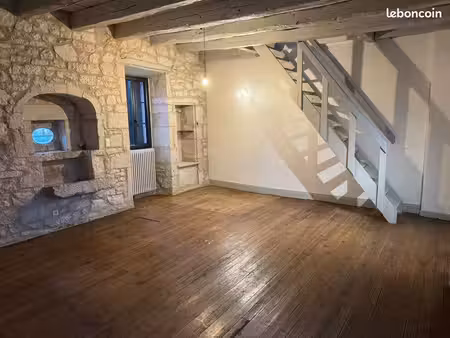 loue petite maison reilhac