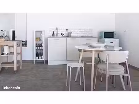 maison de plain pied avec jardin disponible