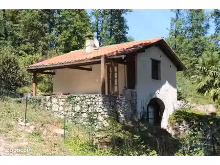 maisonnette à louer (meublée)