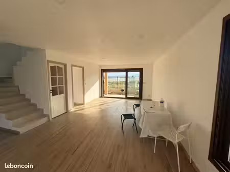 villa 4 pièces 136 m²
