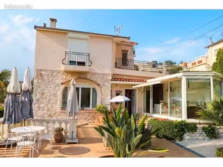 villa 2 pièces 91 m²