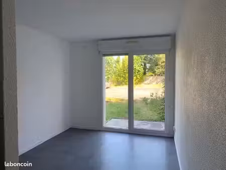 studio 1 pièce 19 m²