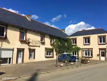 grande maison 300 m² avec 8 chambre a louer à lanrelas 22250