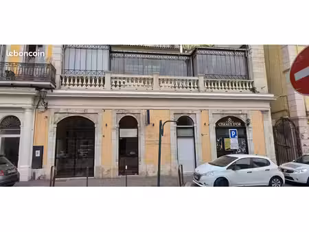 local commercial 180 m² grasse