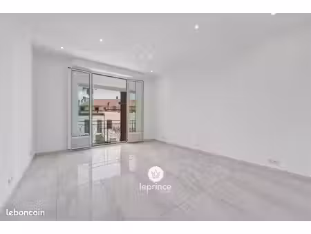 garage 75 m² nice