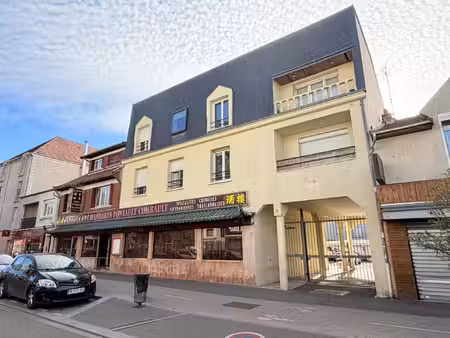studio idéalement situé à 2 pas de la gare