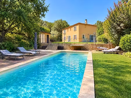 bouc bel air - bastide type 6 de 200m² sur 4000 m² de terrain