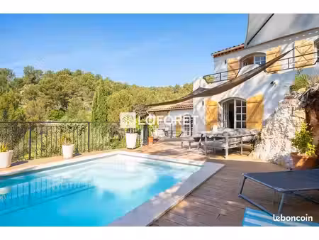 propriété 5 pièces 120 m²