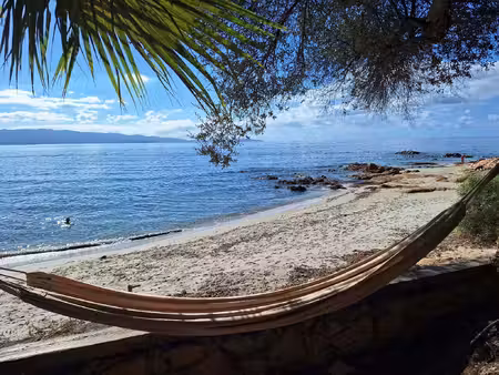 route des sanguinaires villa f4 les pieds dans l'eau vue me