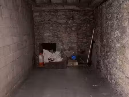 parking/box 12 m² paris