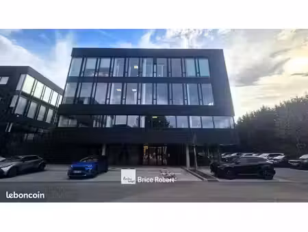 bureaux 119 m²