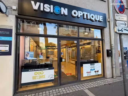 local 65 m2 venissieux centre / rue commerçante