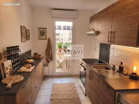appartement 3 pièces 65 m²