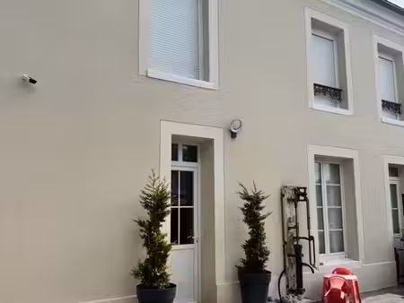maison 3 pièces 100 m2 - entièrement rénovée - jardin & terrasses - esches