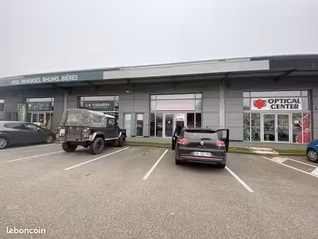 local commercial 163 m²