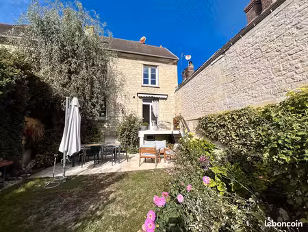 maison 6 pièces 135 m²