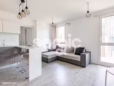 appartement 3 pièces 53 m²