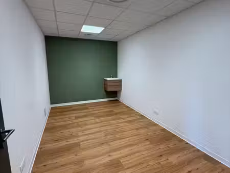 cabinet 13 m² à louer – centre de santé pluridisciplinaire – plan-de-cuques