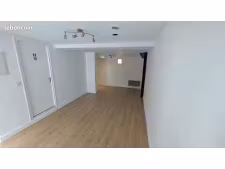 local commercial