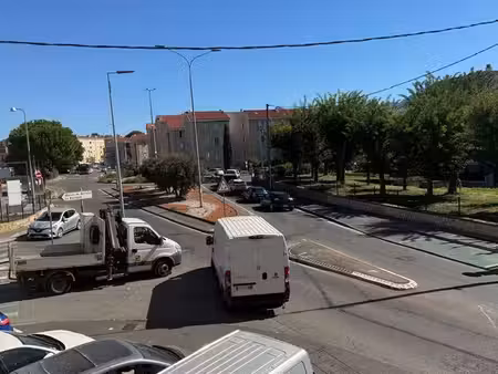 local 76 m² aubagne