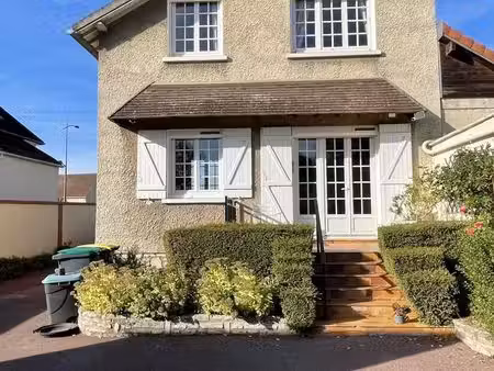 maison 6 pièces 105 m²
