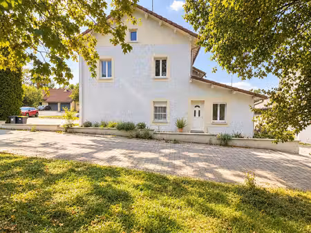 immeuble de rapport de 250 m2 valdhaon