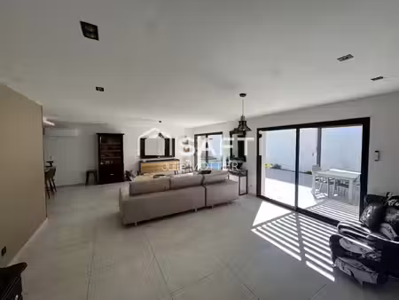 maison de plain pied contemporaine tout confort climatisée