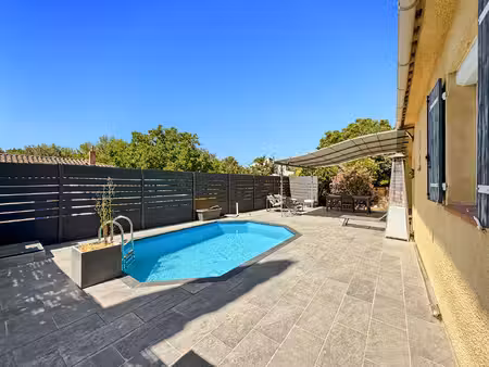 à vendre en exclusivité maison de plain pied de type 4 avec piscine et garage - secteur eo