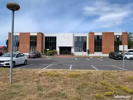 bureau 16 m2 dans zone industrielle