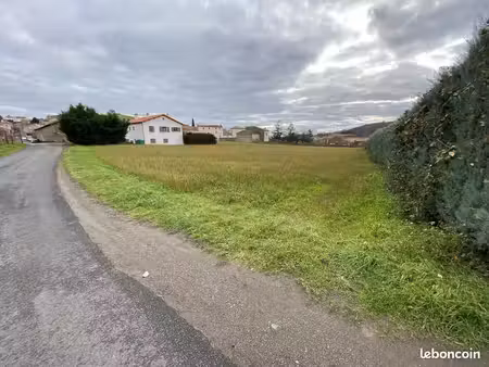 terrain 1201 m² saint-yvoine