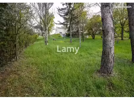 terrain 1 105 m² veyre monton
