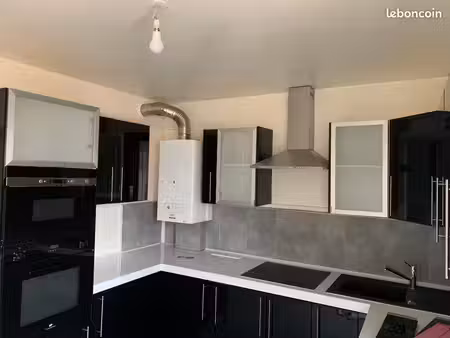 f2 rue victor hugo 44 m2