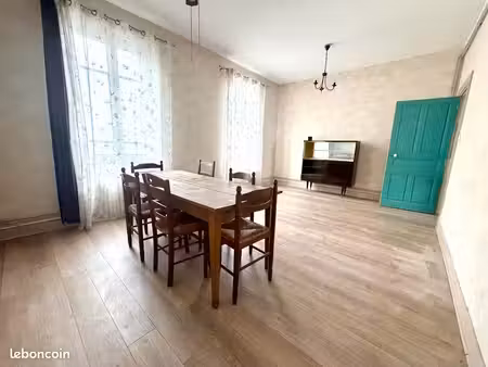 clermontfd secteur salins/vallieres appartement t3 traversant avec balcon et cave