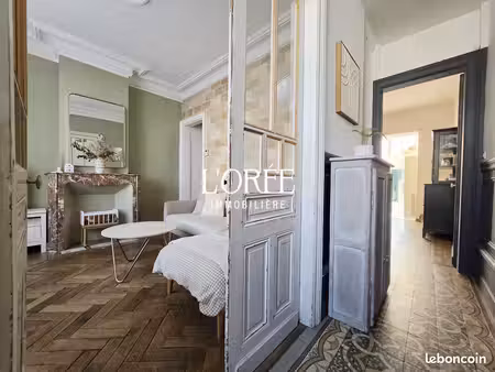 maison 6 pièces 105 m²