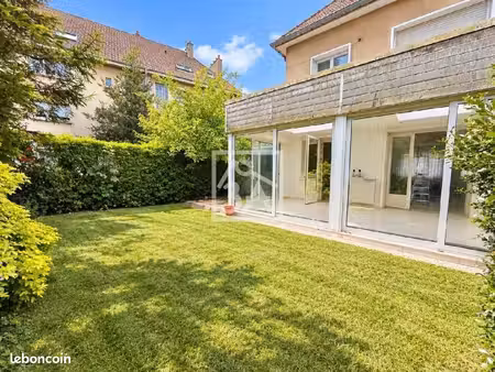 maison 6 pièces 142 m²