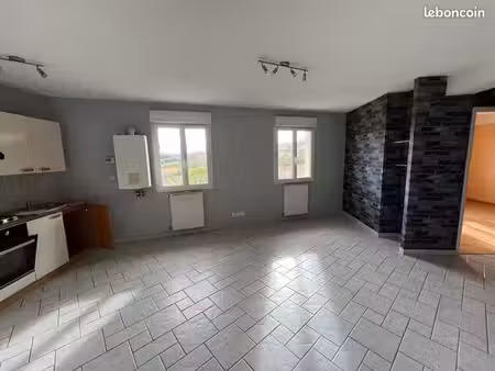 loue f3 la roche blanche