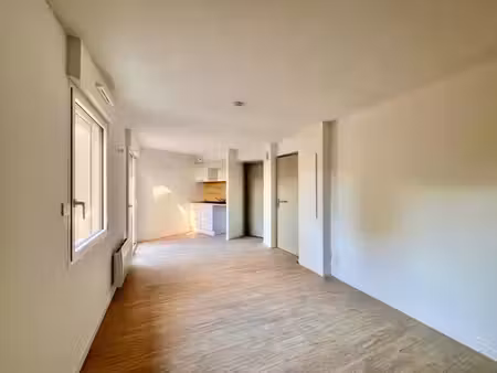 t2 de 38.65m² avec terrasse - saint paul les dax