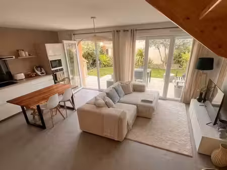 maison t5 meublée 100m²  jardin  4 ch  dpe a - simiane
