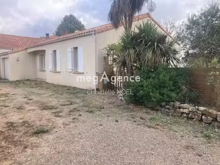 maison de plain-pied  à la campagne. adapter pmr