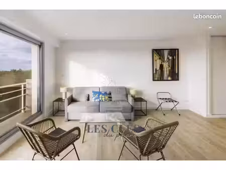 studio 1 pièce 30 m²