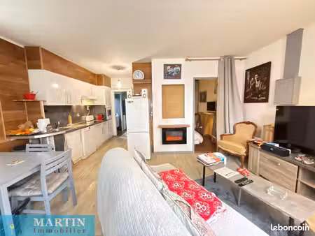 studio 1 pièce 37 m²