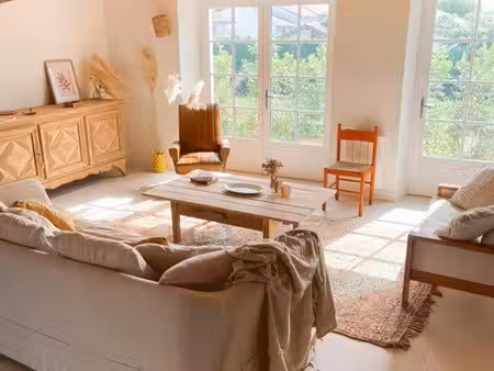 « ahetze cœur de village – t5 de charme dans une ferme basque »