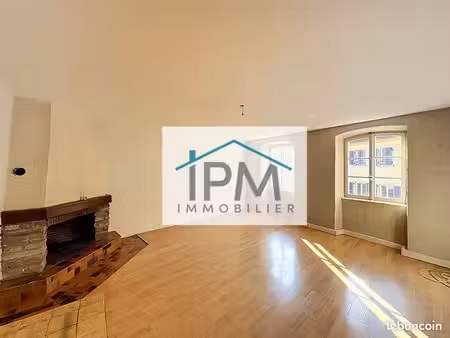 appartement 3 pièces 84 m²