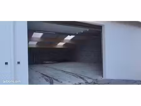 local 120 m2