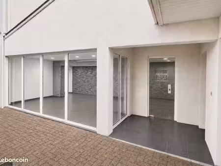 local commercial 72 m² – gan centre-ville