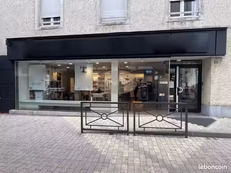 local 120 m² orthez